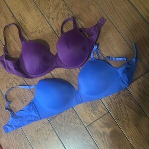 2 Full Coverage Bras💕.       38C